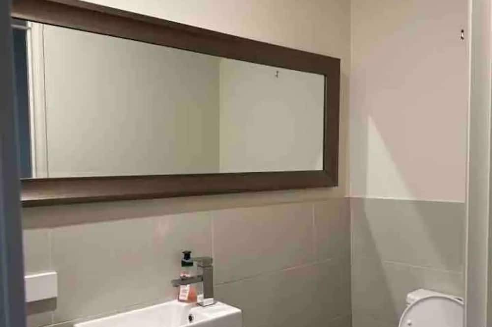 Photo of Bathroom in Bellbowrie