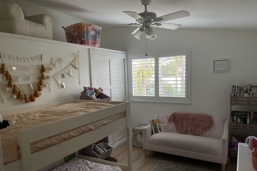Photo of Bedroom in Downtown