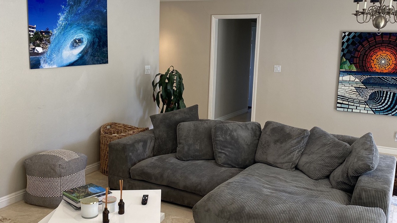 Photo of Livingroom in East Side Costa Mesa