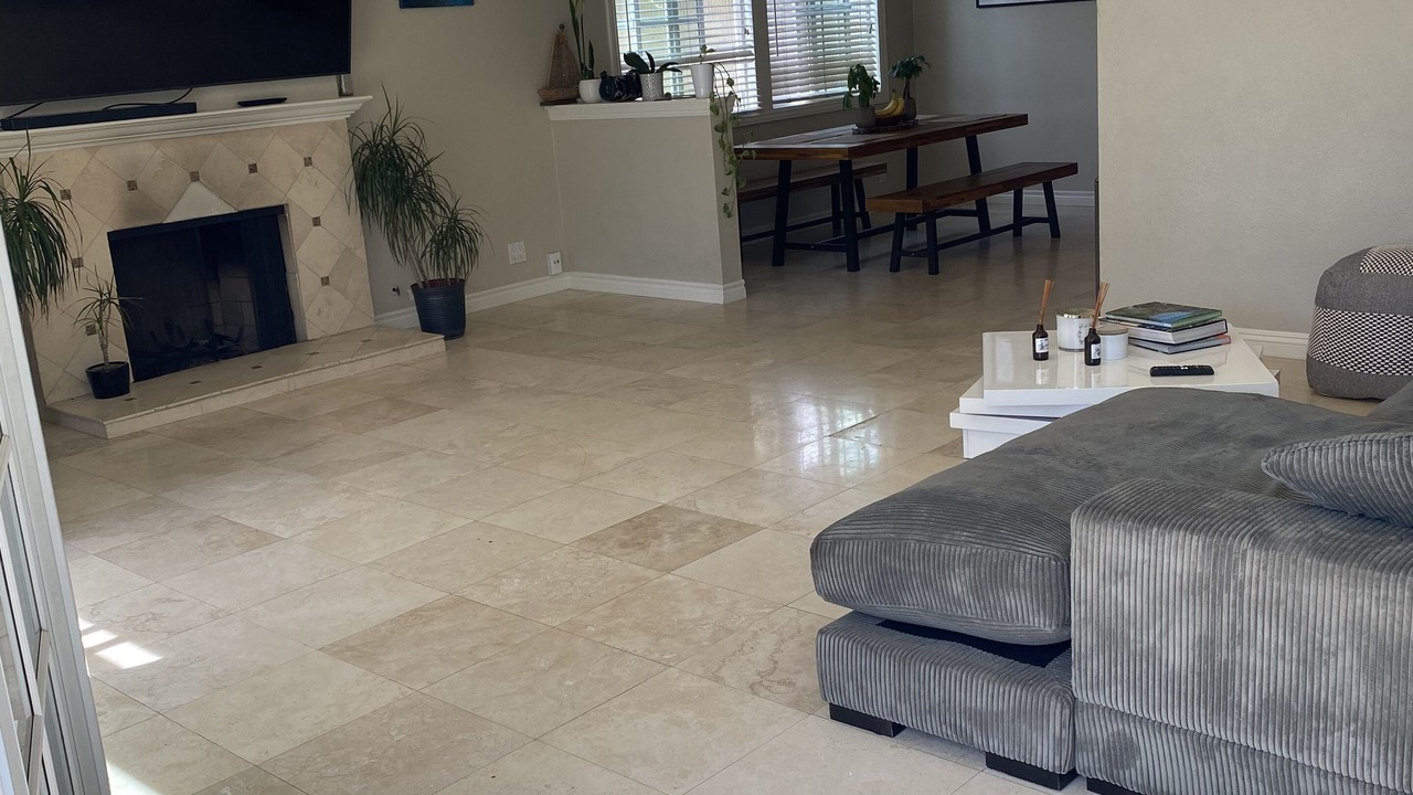 Photo of Livingroom in East Side Costa Mesa