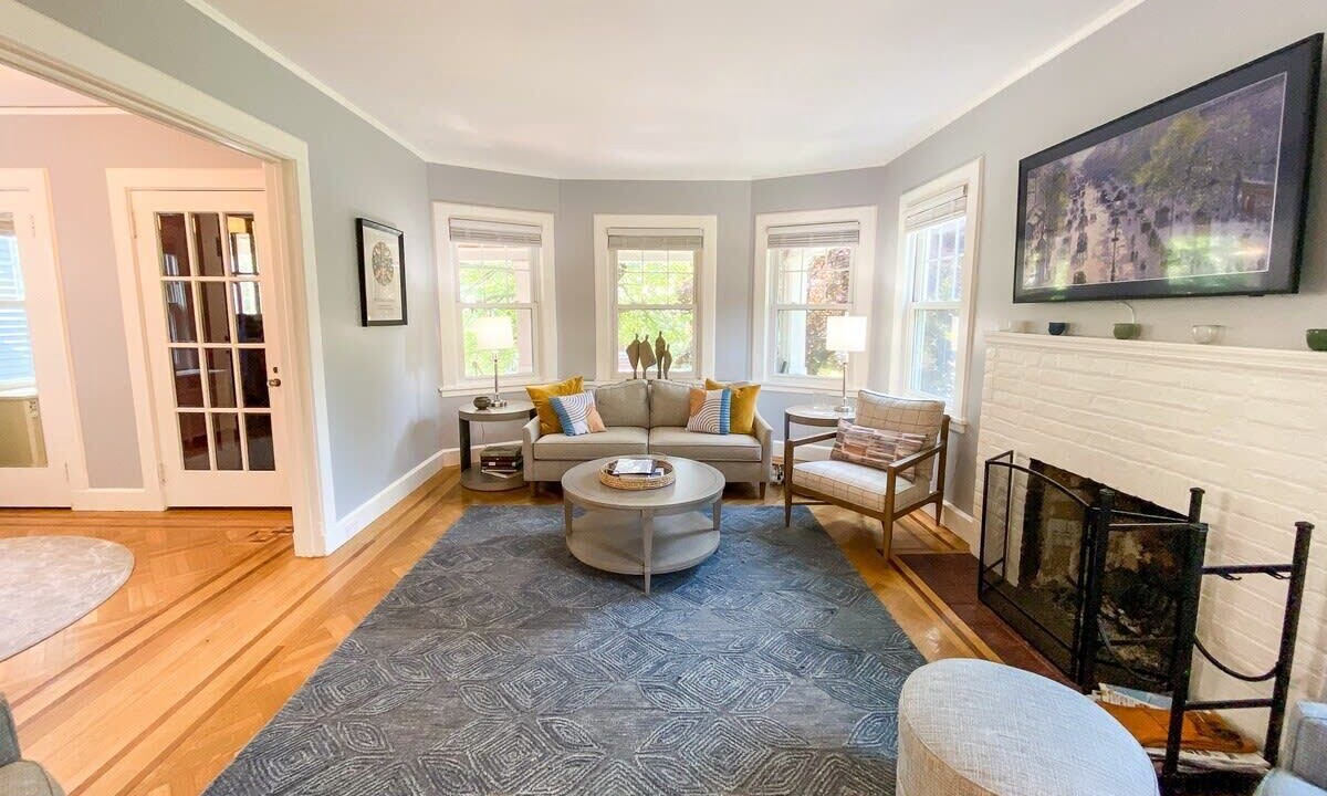 Photo of Livingroom in Newburgh