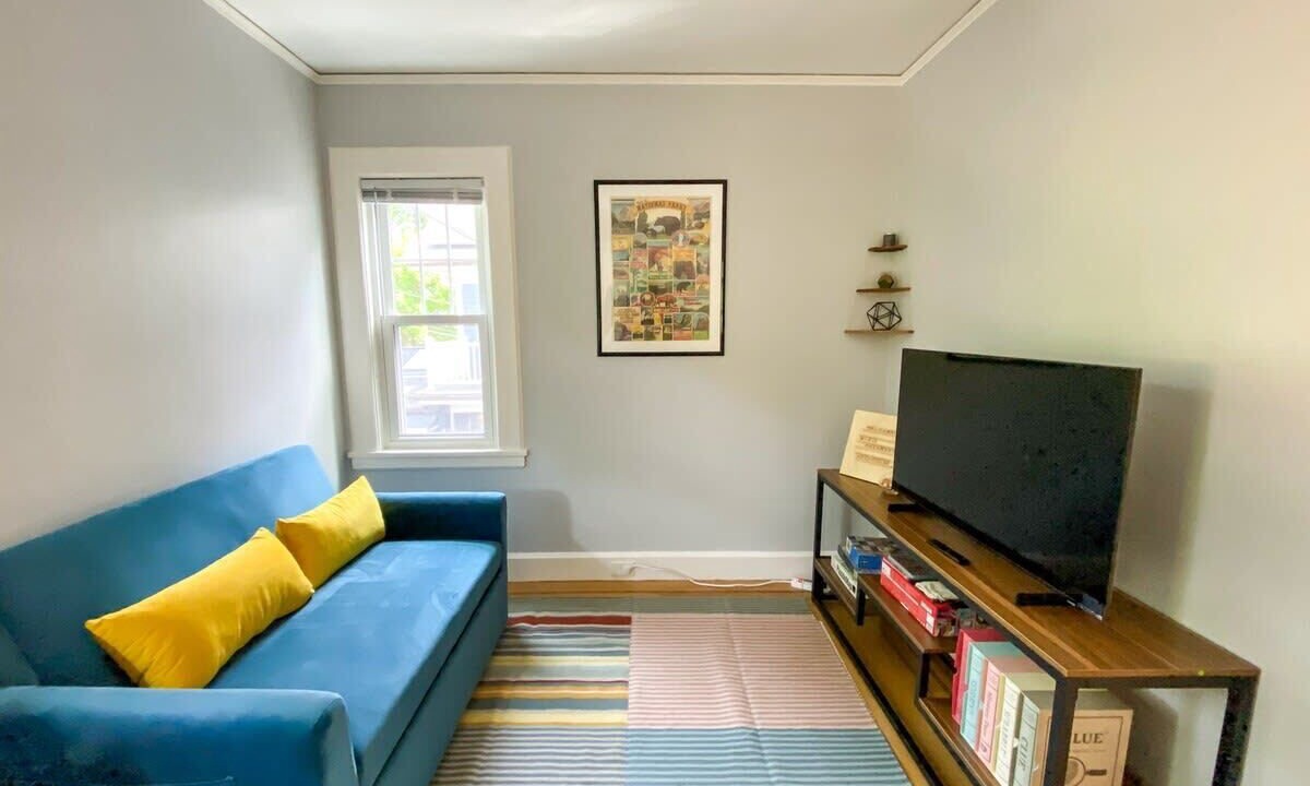 Photo of Livingroom in Newburgh