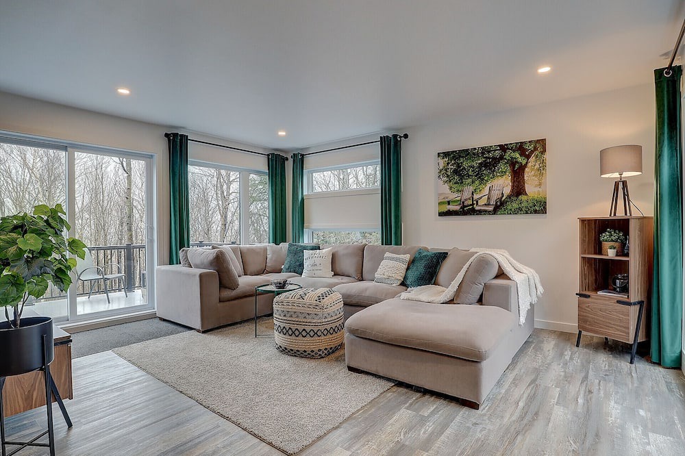 Photo of Livingroom in Val-Racine