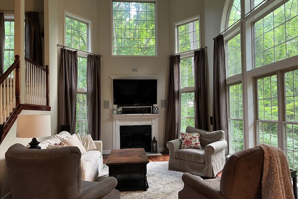 Photo of Livingroom in Perinton