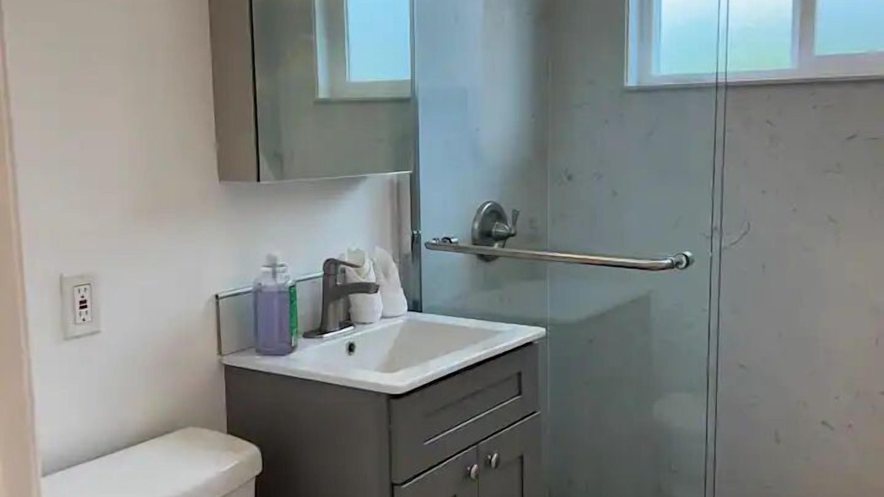 Photo of Bathroom in Richmond Annex