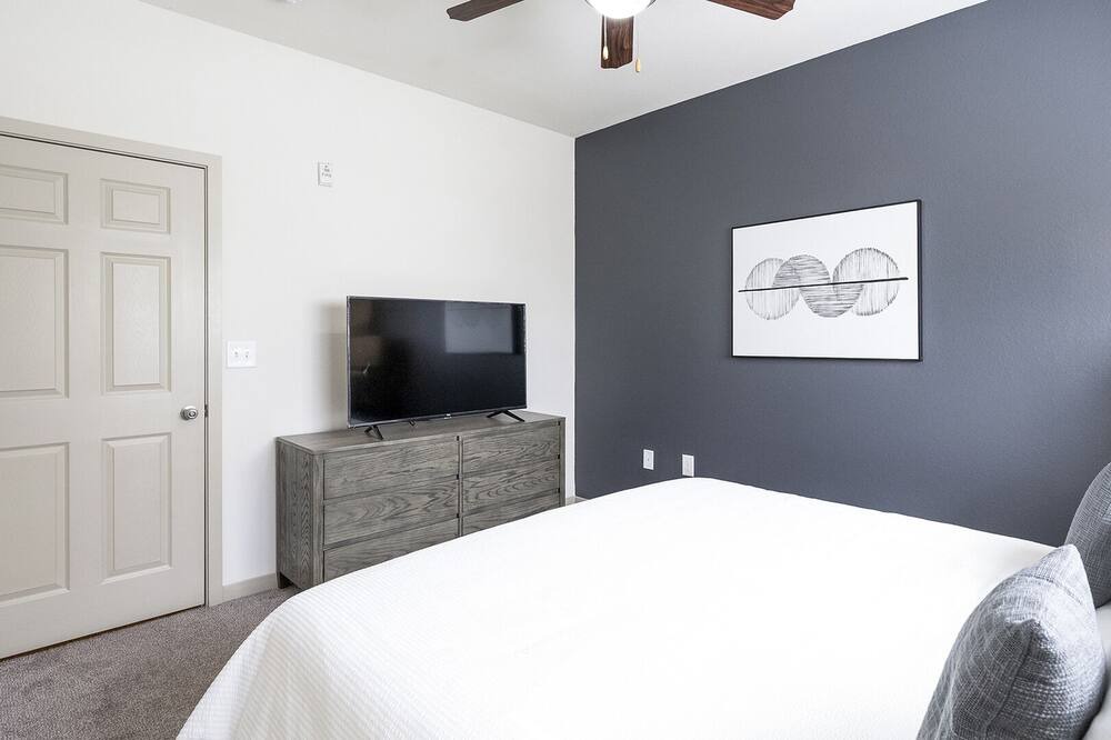 Photo of Bedroom in Shannon
