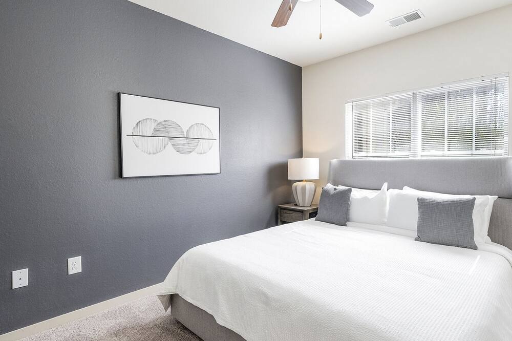 Photo of Bedroom in Shannon