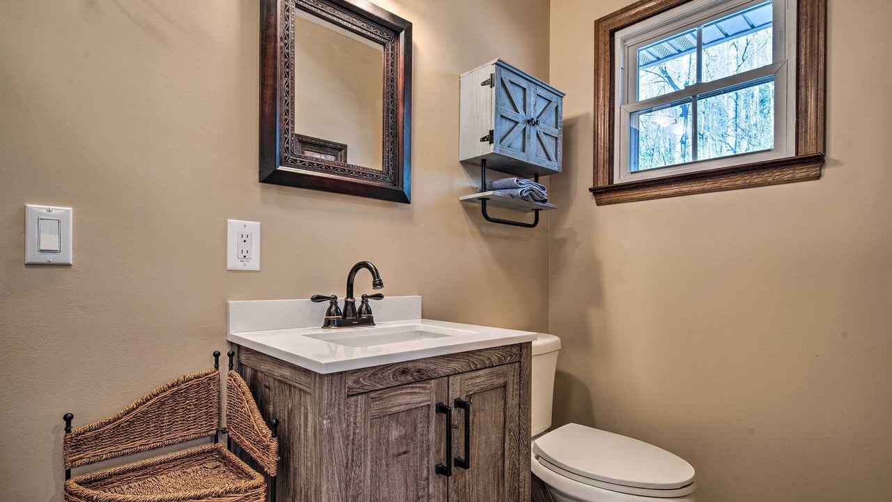 Photo of Bathroom in Saluda