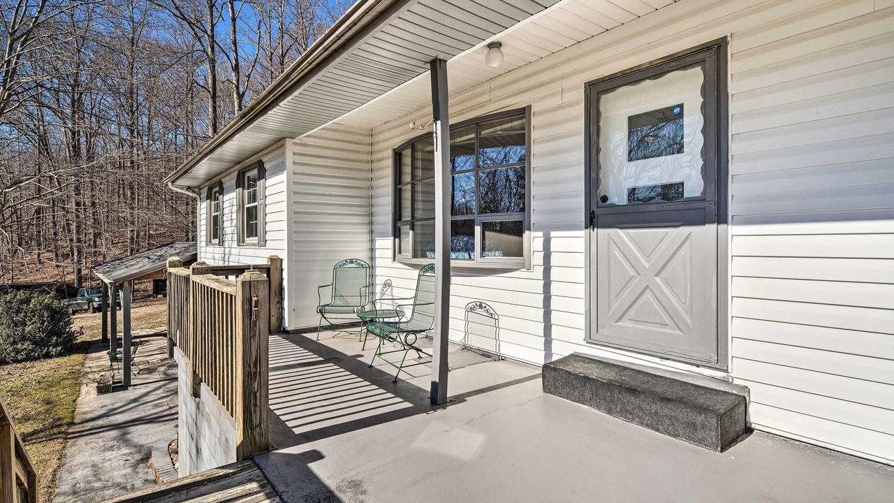 Photo of Patio Balcony in Saluda