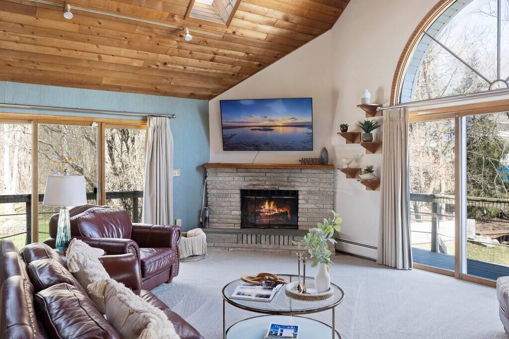 Photo of Livingroom in Monroe