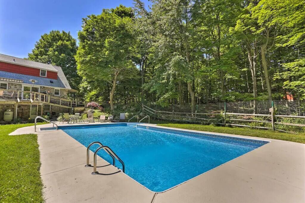 Photo of Outdoor in Monroe