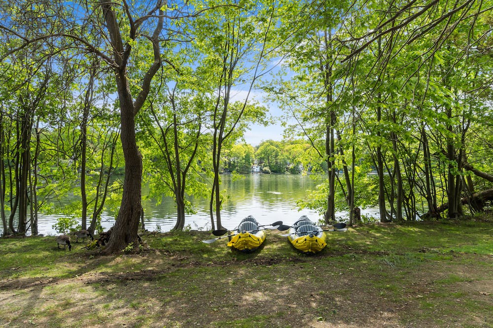 Photo of Outdoor in Lake Peekskill