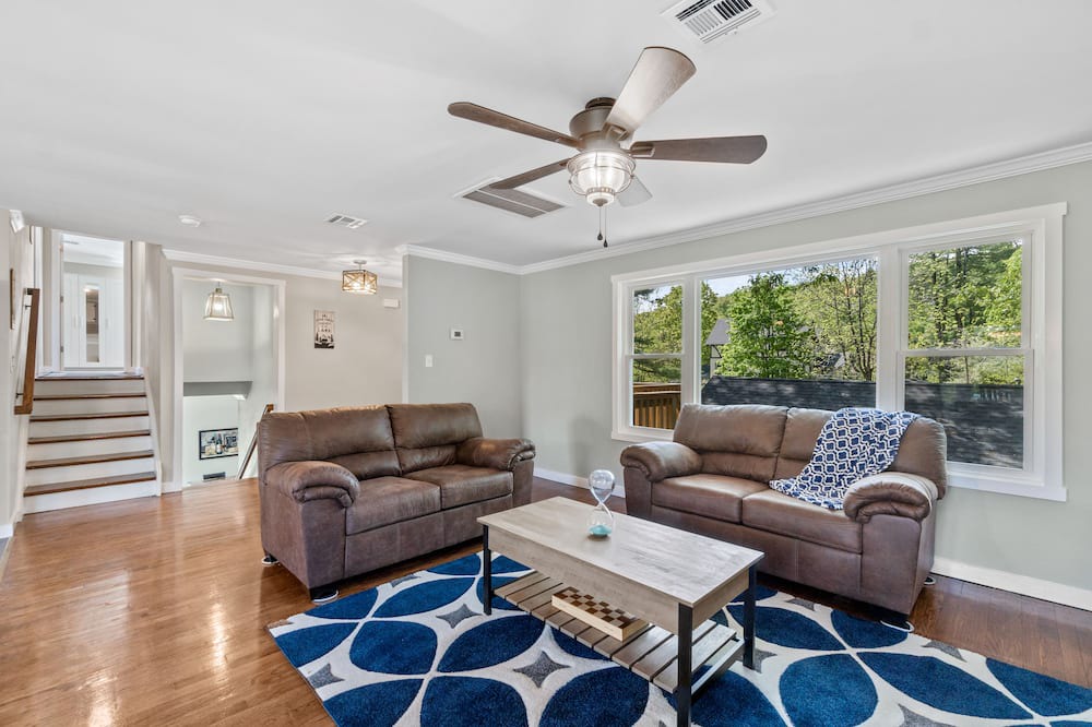 Photo of Livingroom in Lake Peekskill