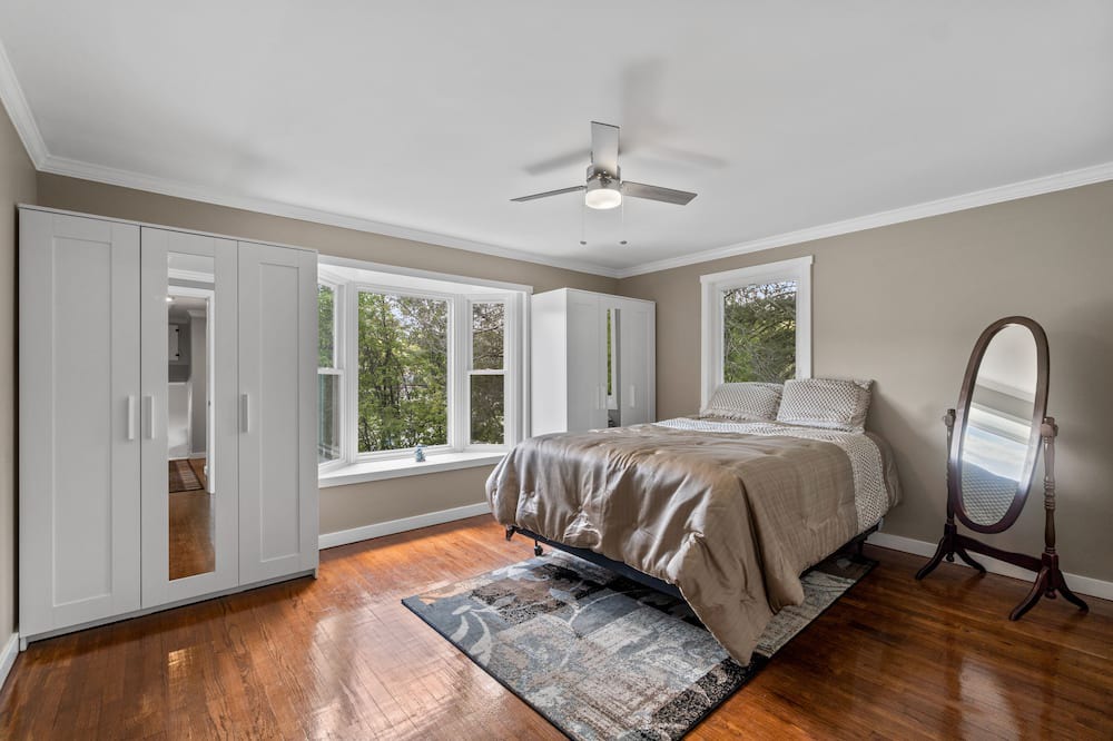 Photo of Bedroom in Lake Peekskill