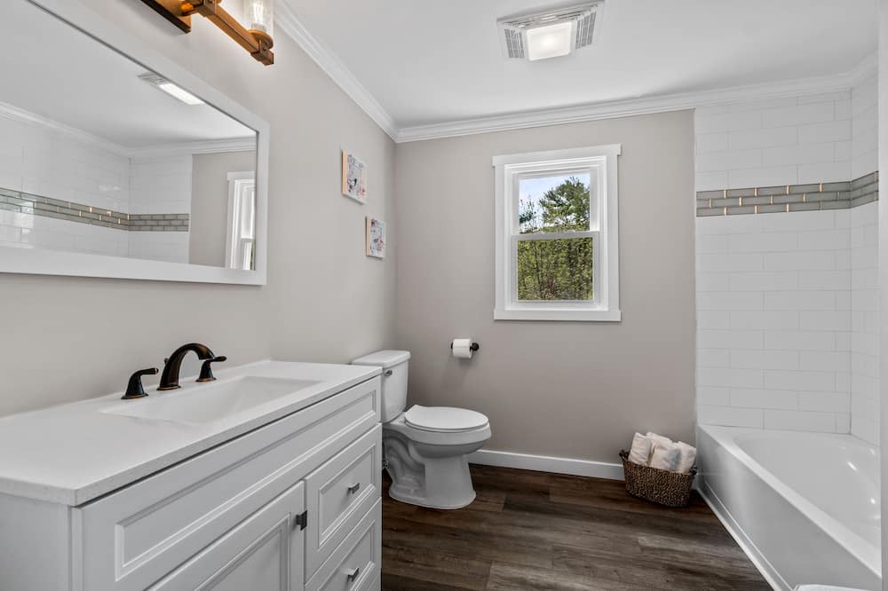 Photo of Bathroom in Lake Peekskill
