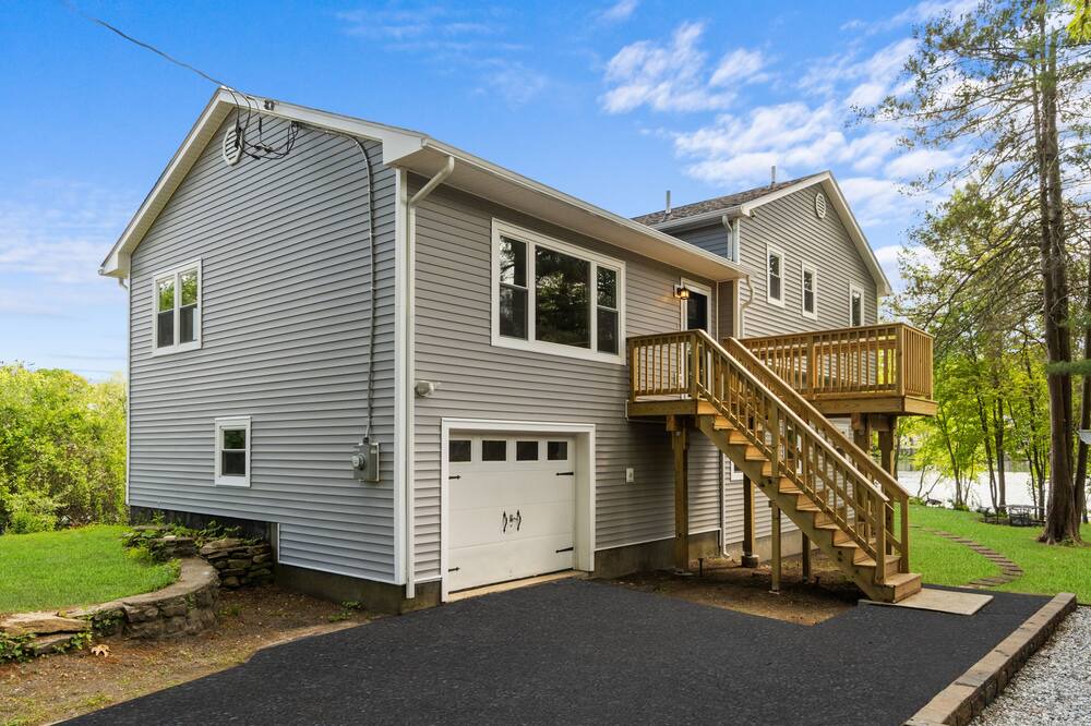 Photo of Outdoor in Lake Peekskill