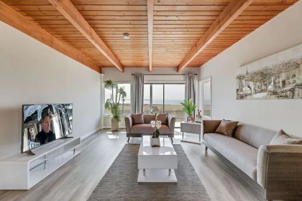 Photo of Livingroom in Old Towne