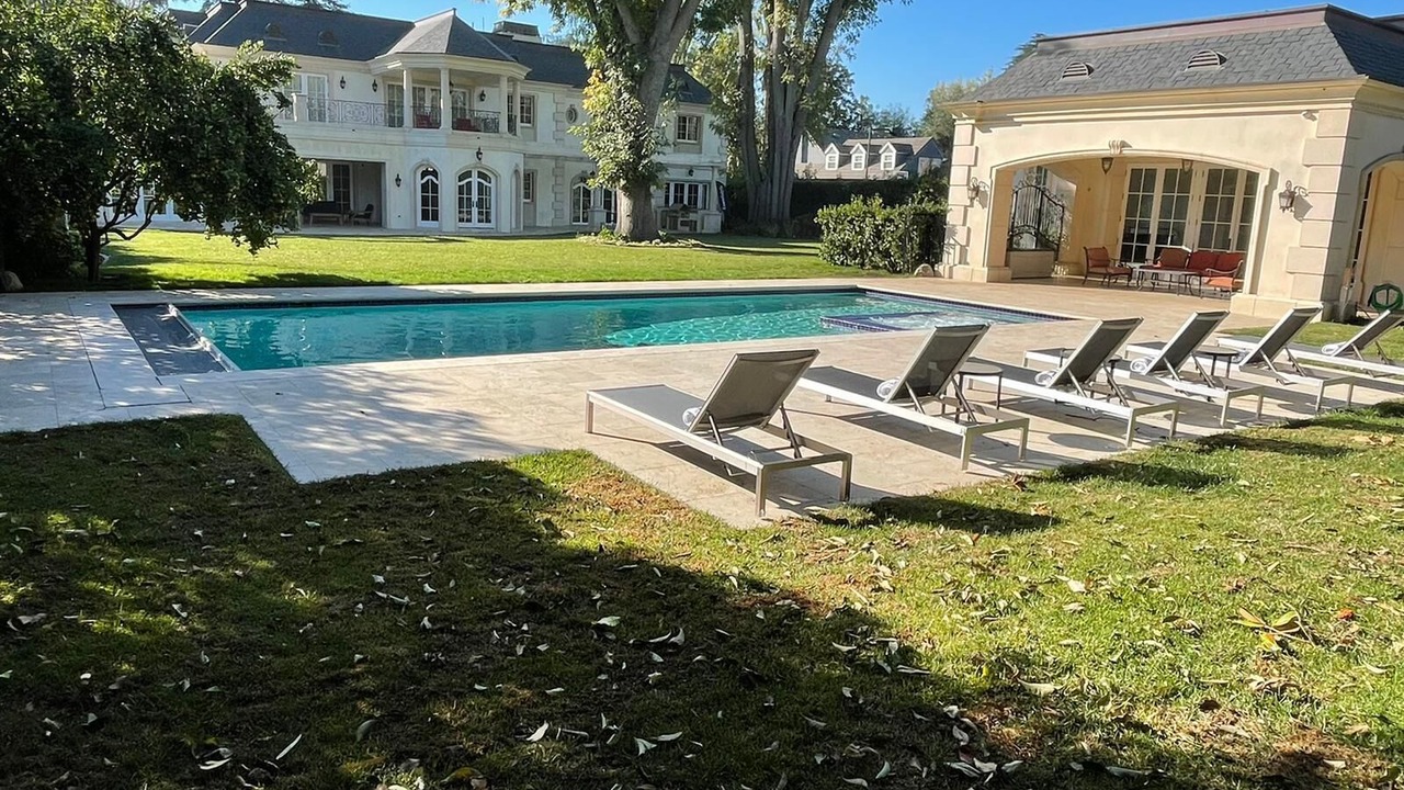 Photo of Outdoor in Valley Village