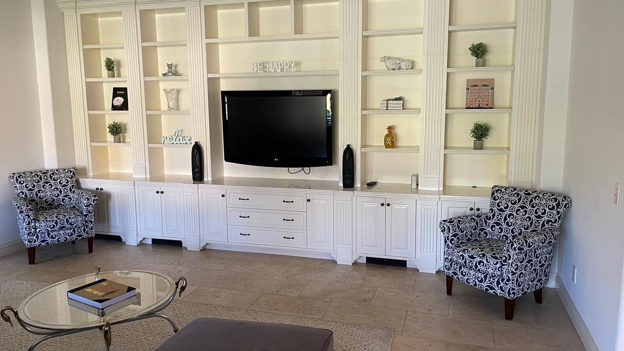 Photo of Livingroom in Valley Village