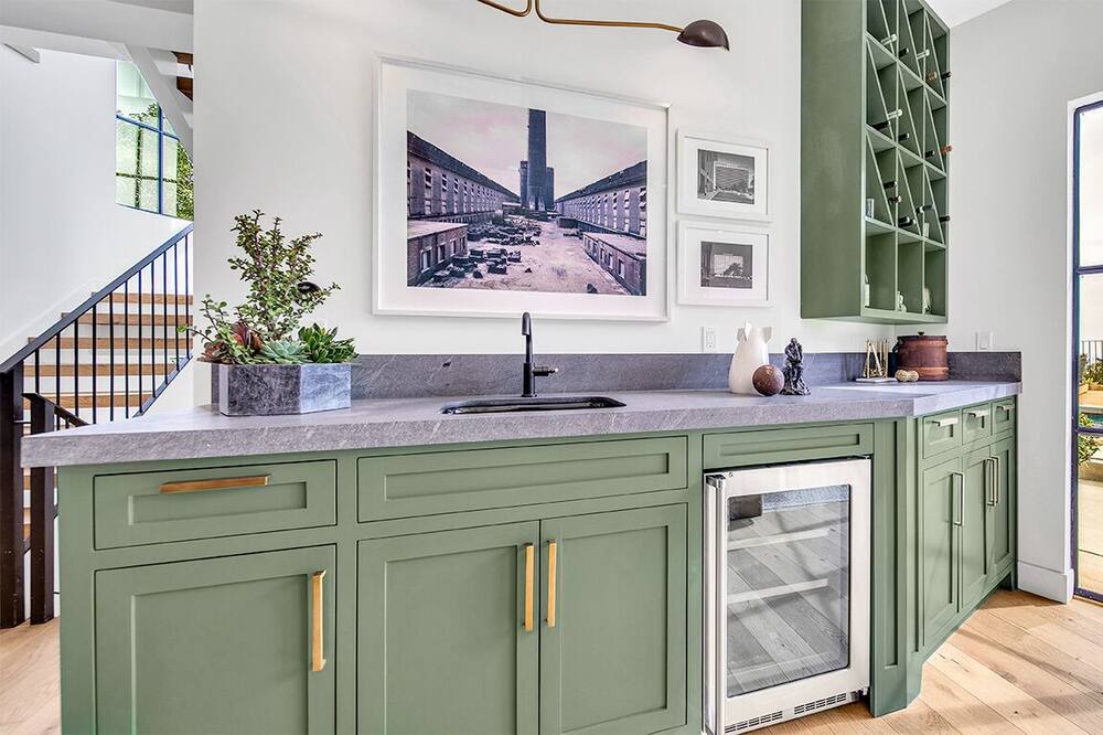 Photo of Kitchen in Beachwood Canyon