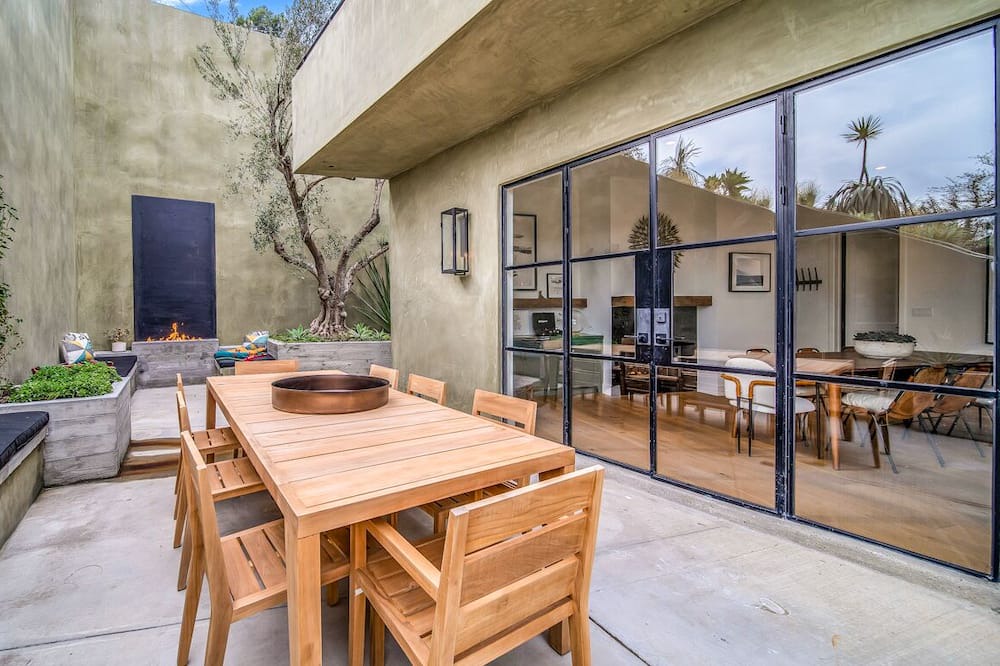 Photo of Outdoor in Beachwood Canyon