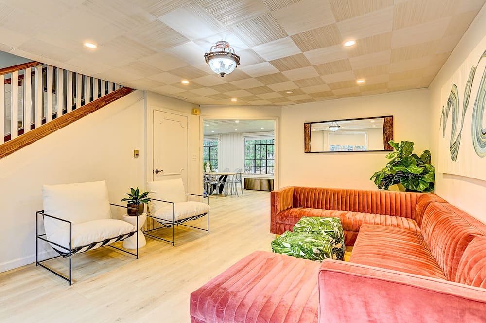 Photo of Livingroom in Chestnut Ridge