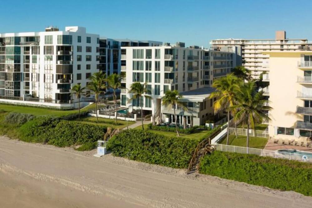 Photo of Outdoor in Hillsboro Beach