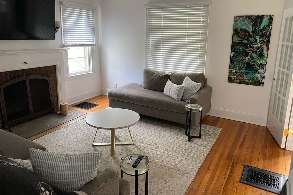 Photo of Livingroom in Pittsford