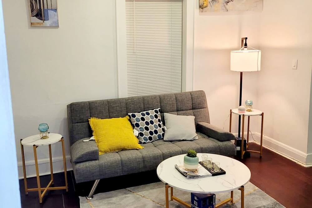 Photo of Livingroom in South Plainfield