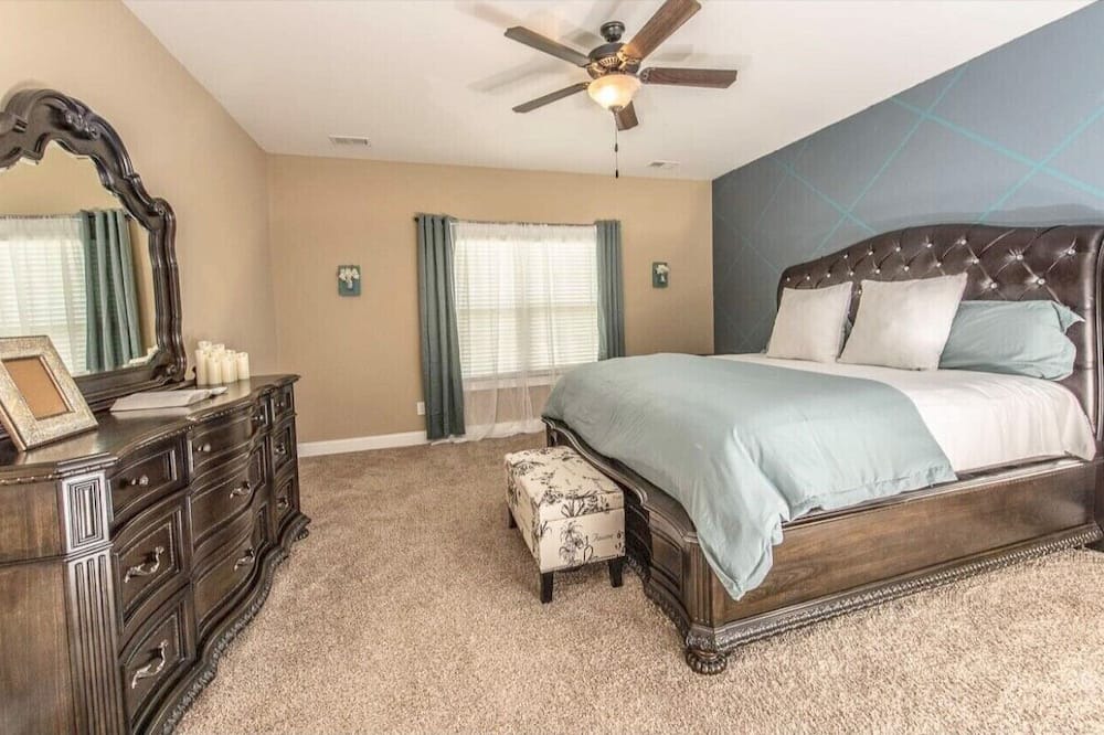 Photo of Bedroom in Odenville