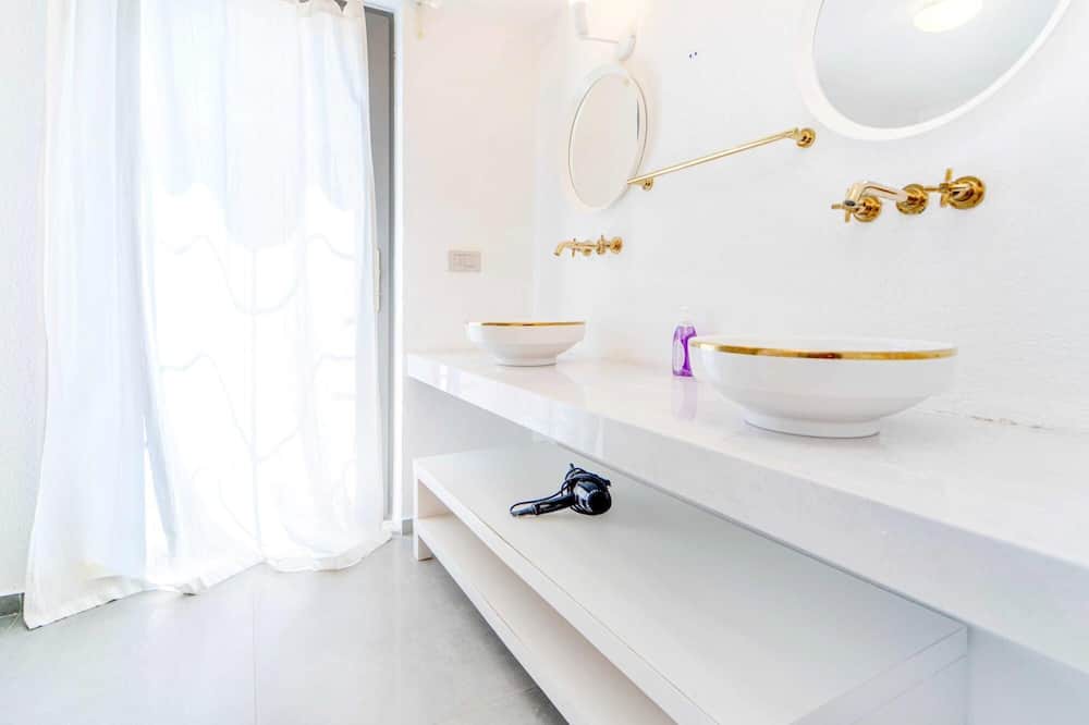 Photo of Bathroom in Koyunbaba