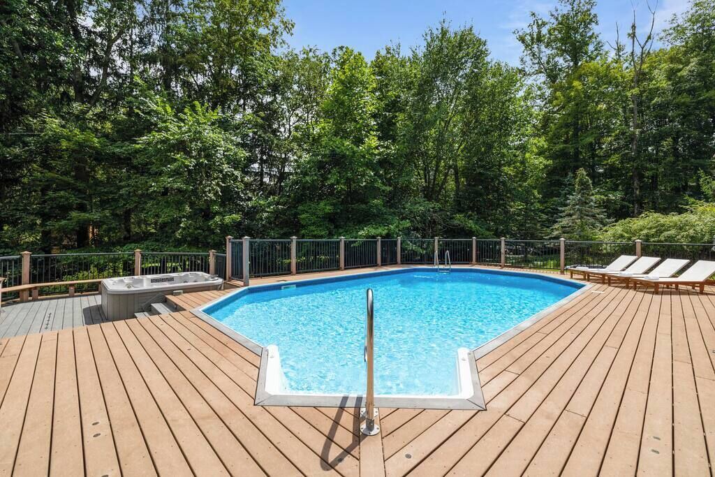 Photo of Outdoor in Airmont