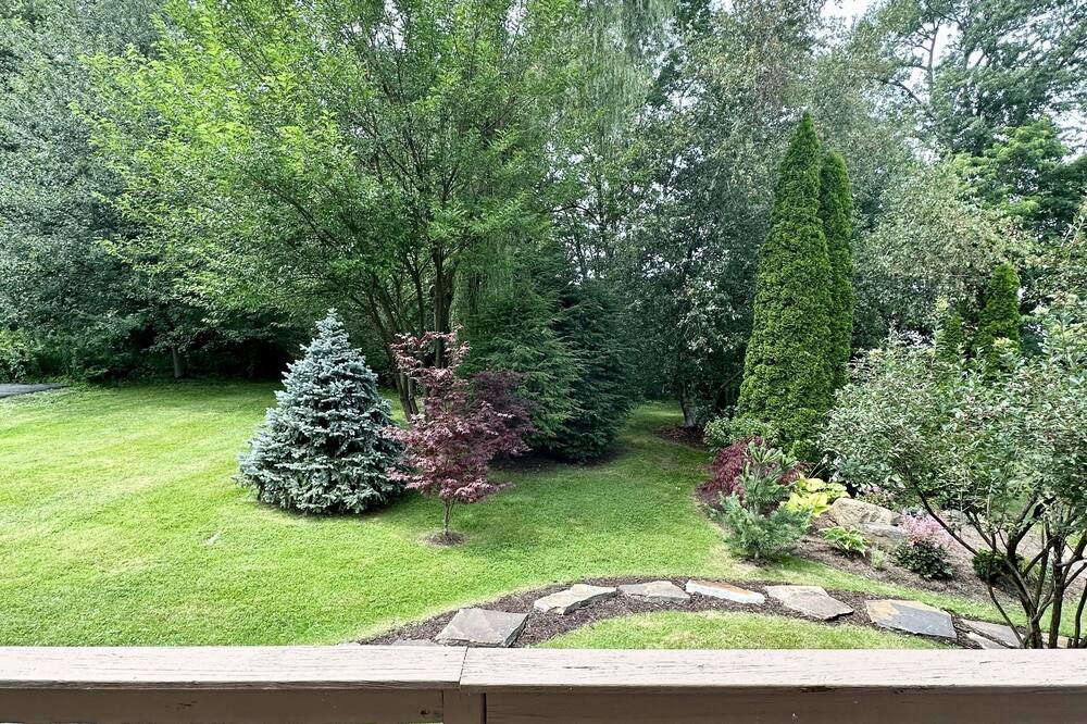 Photo of Outdoor in Erie