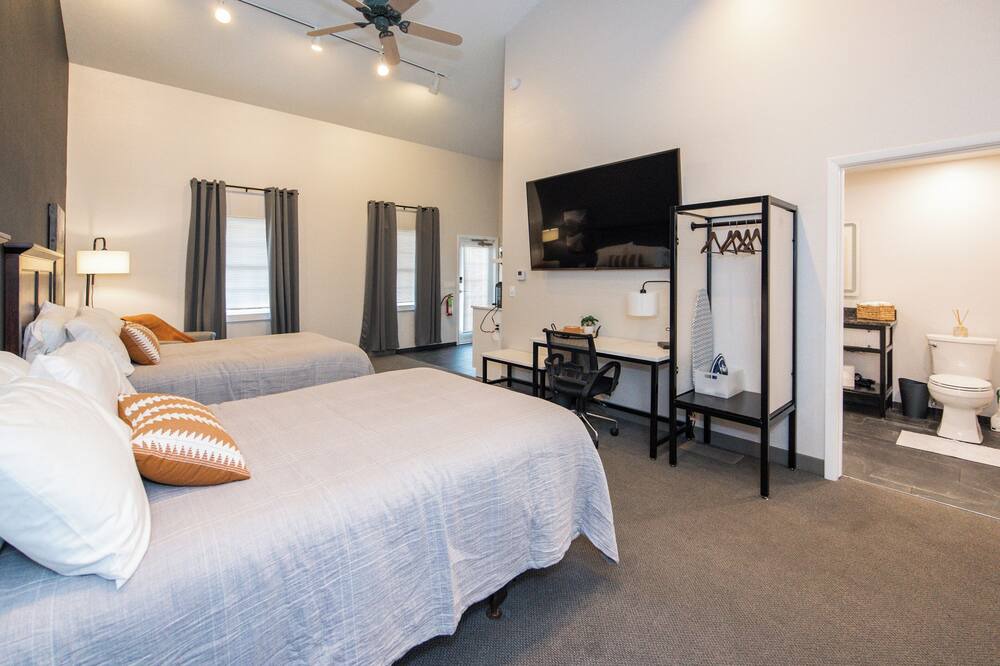 Photo of Bedroom in Erie