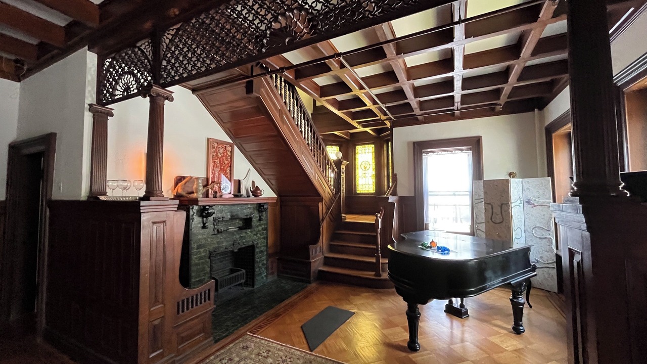 Photo of Bedroom in Newburgh