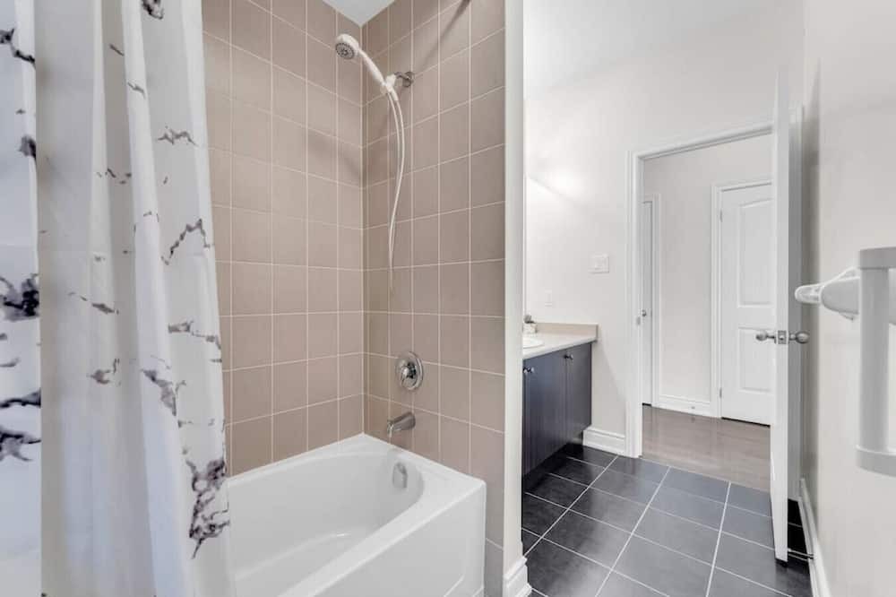 Photo of Bathroom in Collingwood
