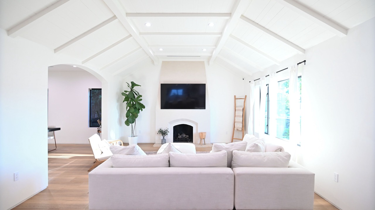Photo of Livingroom in Faircrest Heights