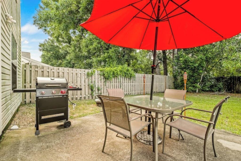 Photo of Outdoor in Myrtle Grove