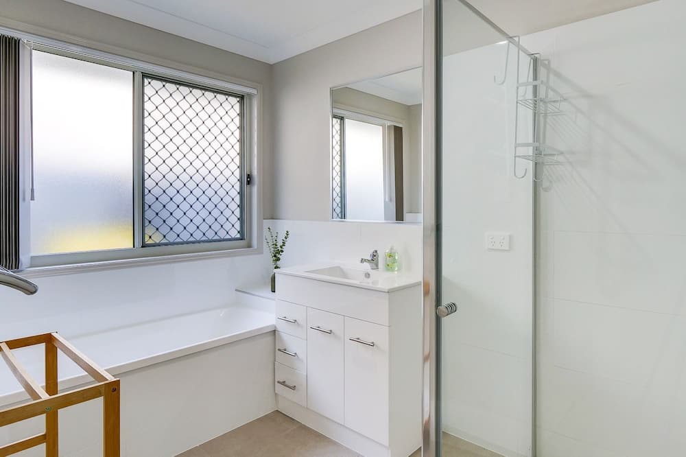 Photo of Bathroom in Toogoom