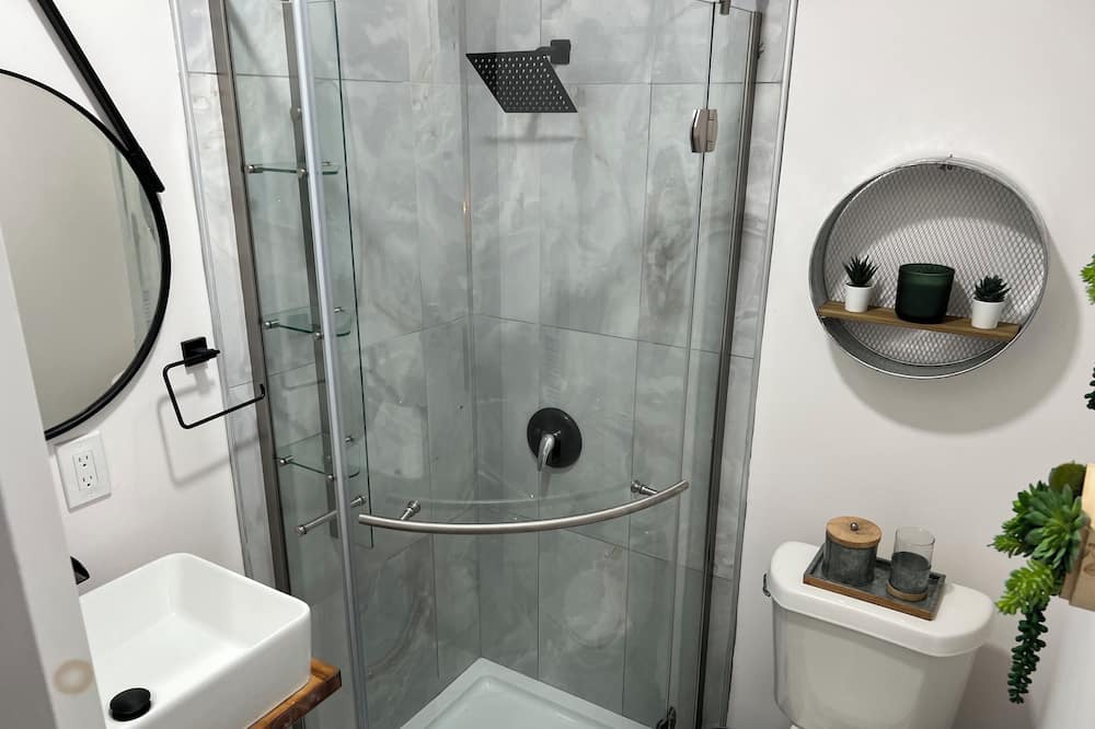 Photo of Bathroom in Northeast Yonkers
