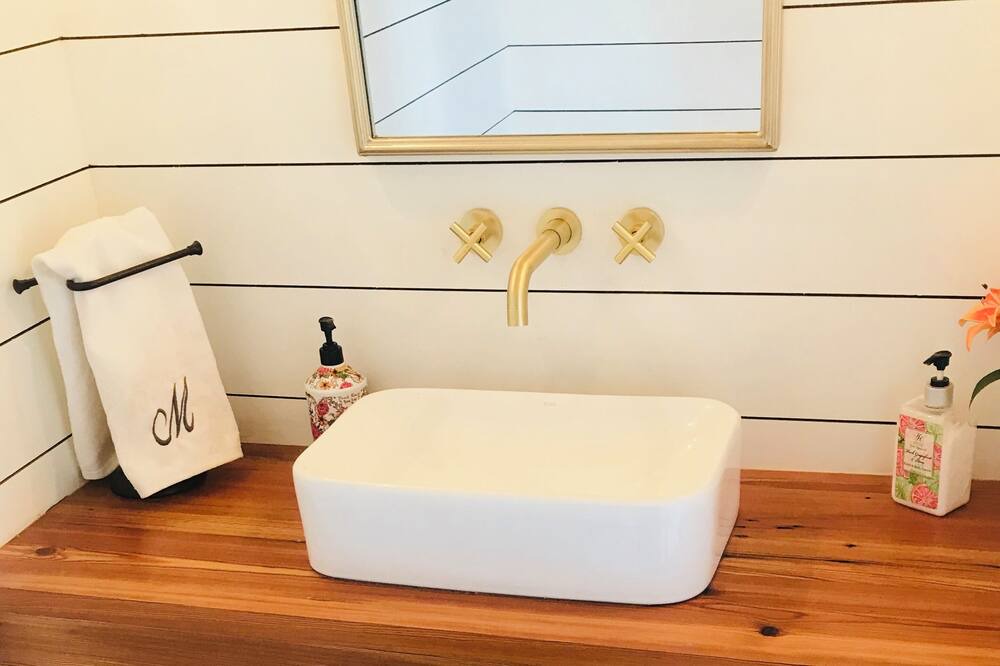 Photo of Bathroom in Vicksburg