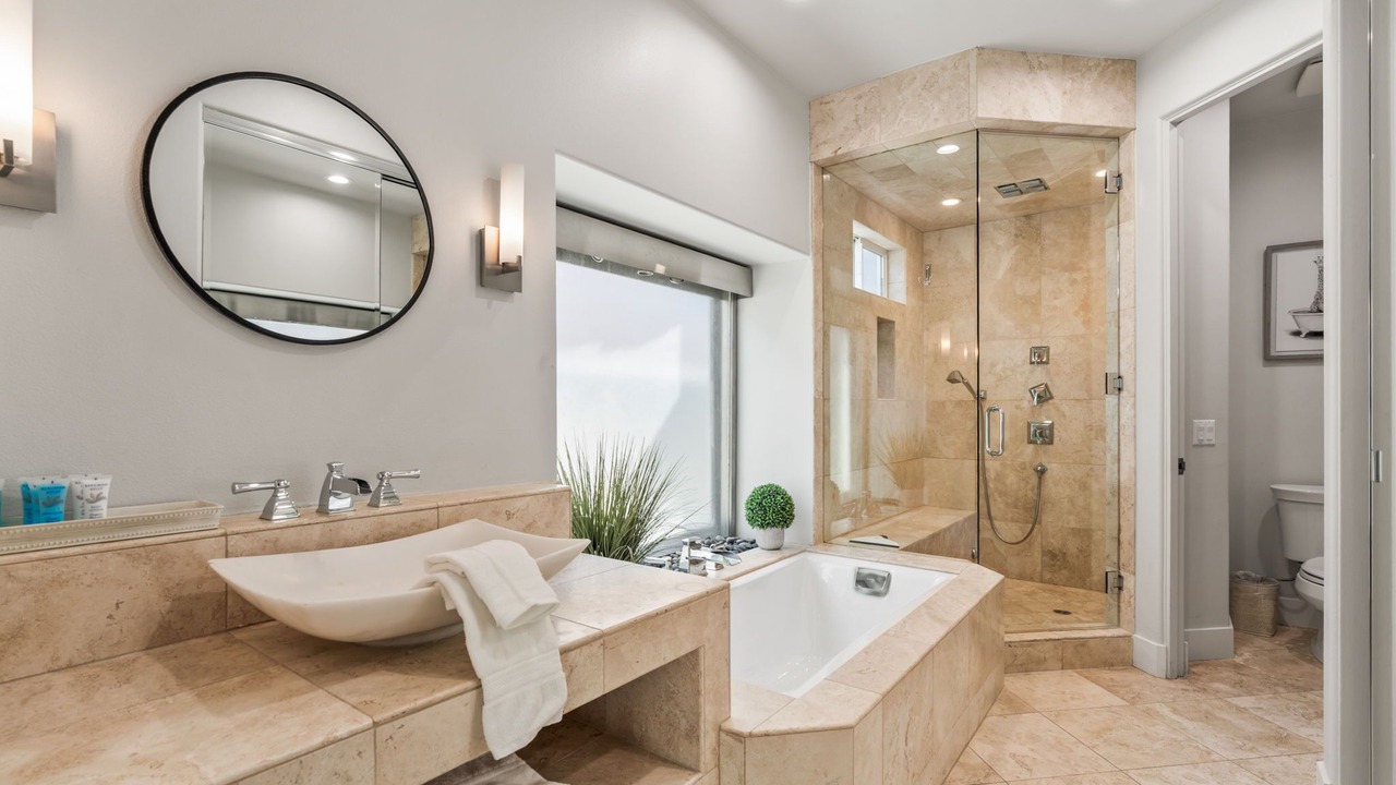 Photo of Bathroom in La Quinta