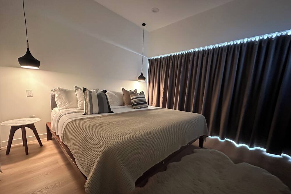 Photo of Bedroom in Ladera Heights