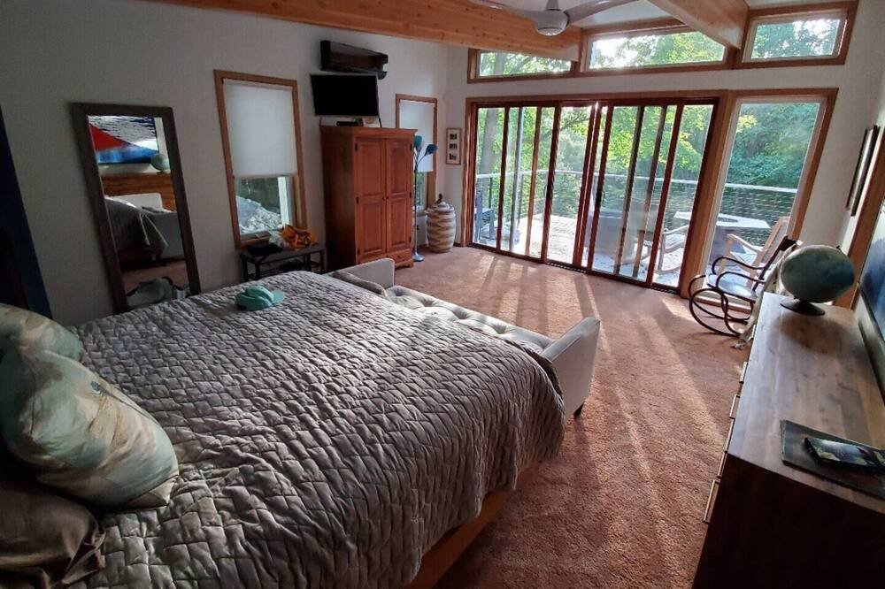Photo of Bedroom in Cold Spring