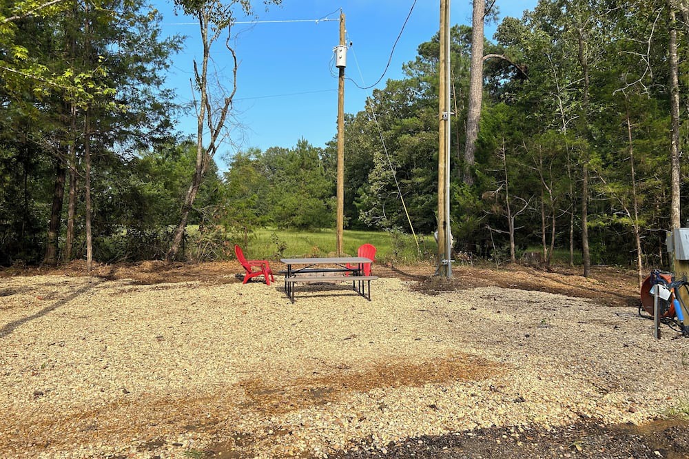 Photo of Outdoor in Starkville