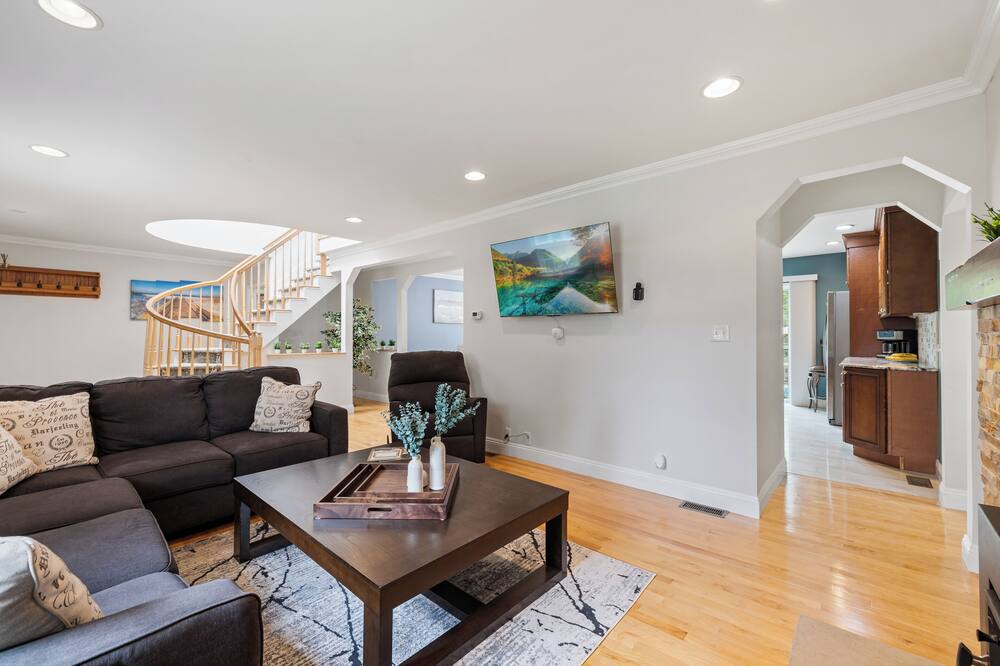 Photo of Livingroom in Monroe