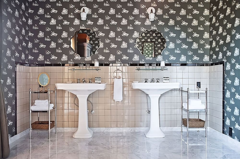Photo of Bathroom in Wilshire Montana
