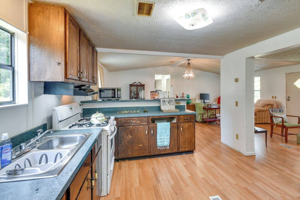 Photo of Kitchen in Macon County