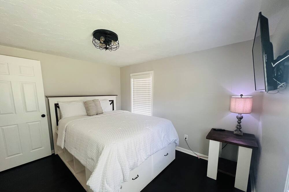 Photo of Bedroom in Bessemer