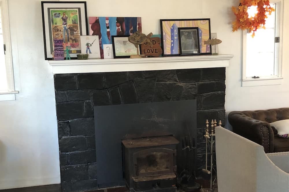Photo of Livingroom in Nyack